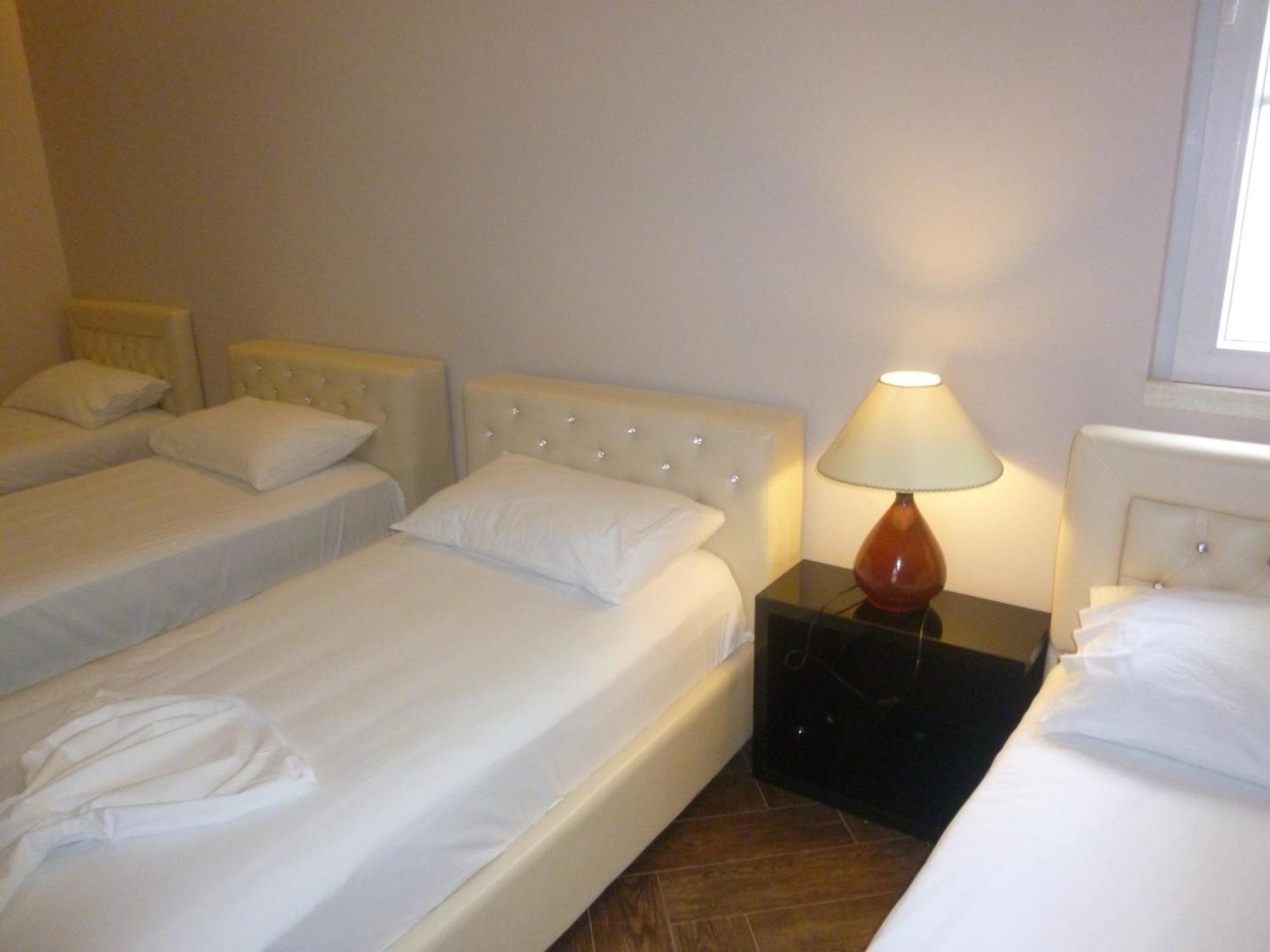 Villamaria Hotel Zverneci Buitenkant foto