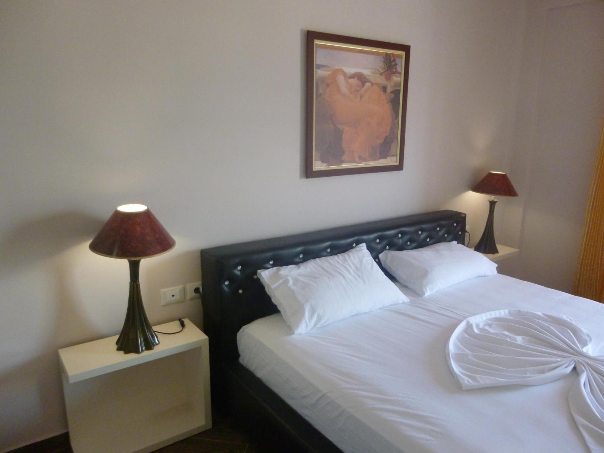Villamaria Hotel Zverneci Buitenkant foto
