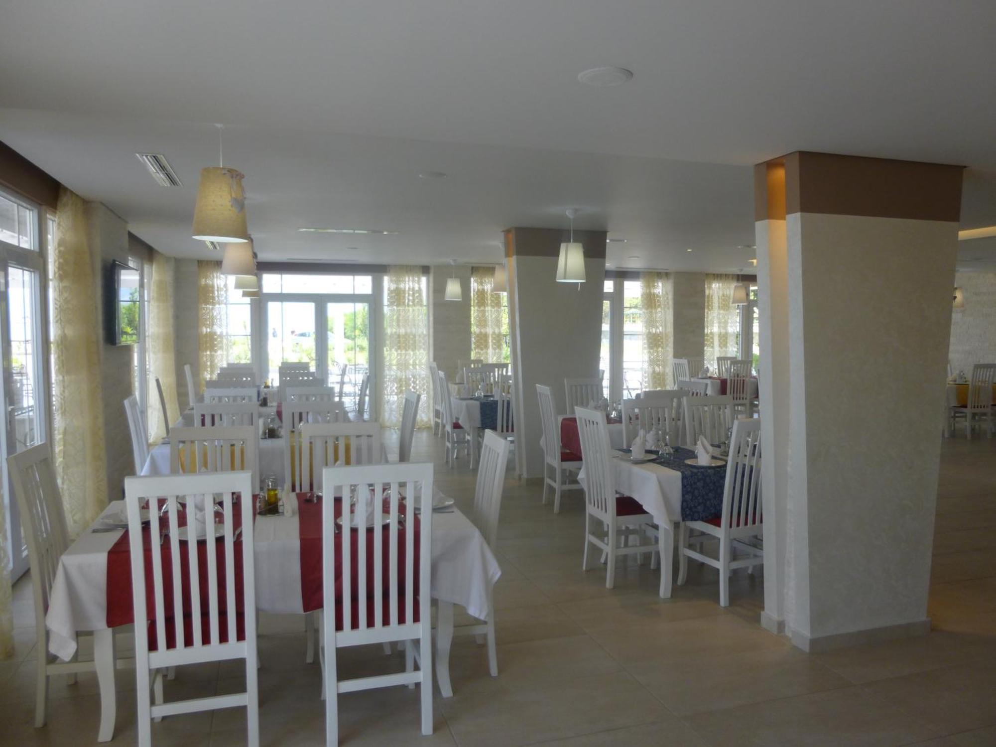 Villamaria Hotel Zverneci Buitenkant foto